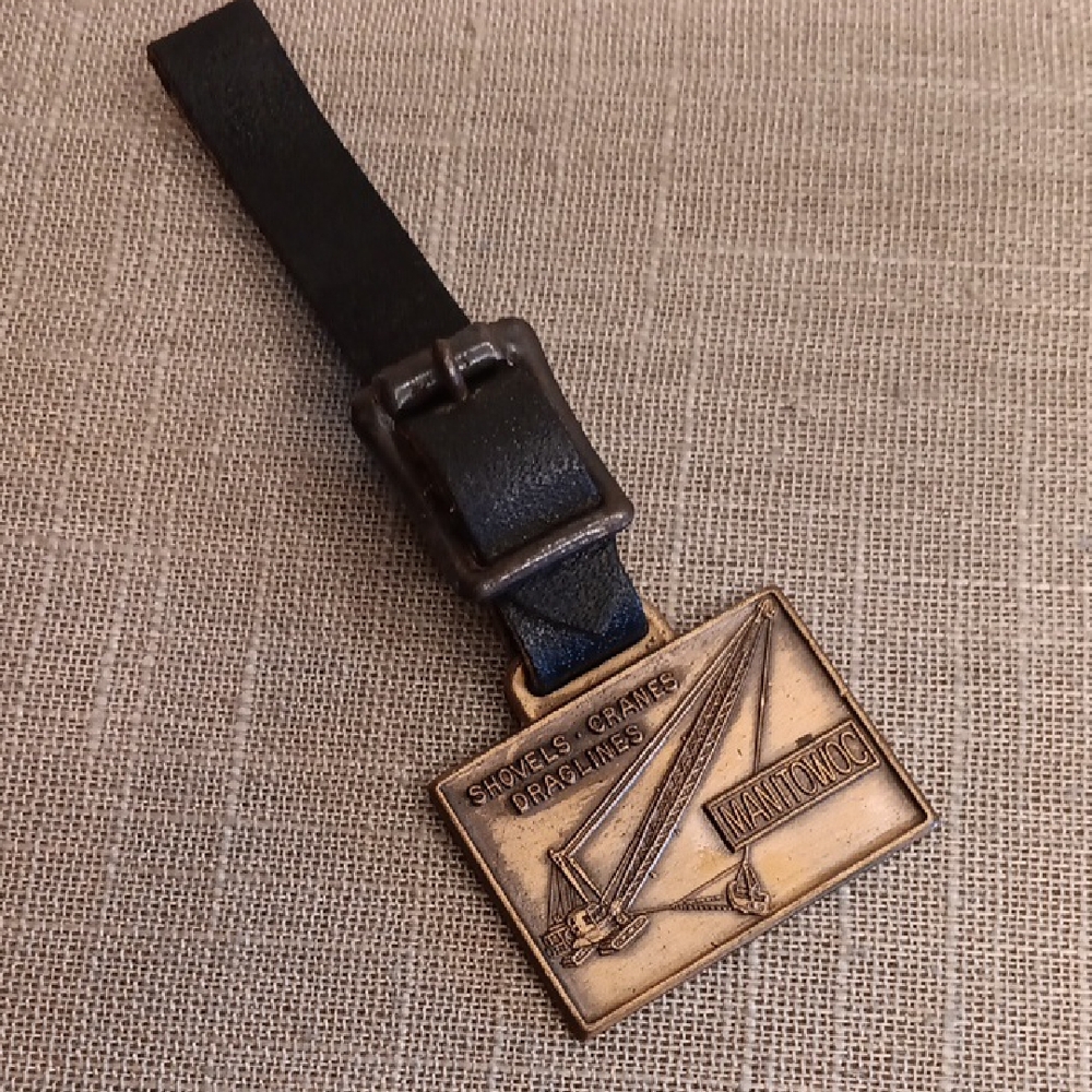 Vintage Manitowoc Black Leather Key Fob with Bronze Crane Emblem